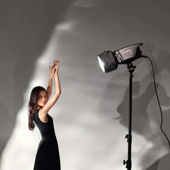 Smallrig (4246) RA-F150 Fresnel Lens - Triple Cooling System, 10 Spot to 40 Flood Beam Angle view 9